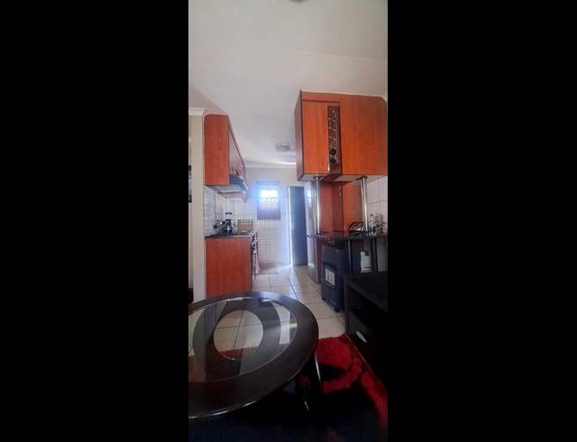 2 BEDROOM APARTMENT FOR SALE IN FLEURHOF